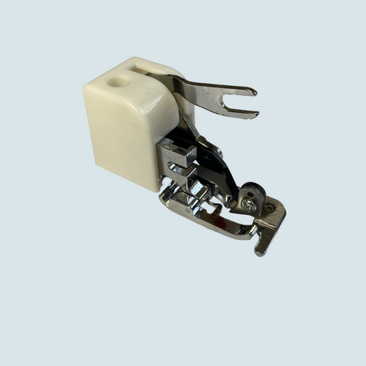 Prensatelas Imitación overlock con cuchillo